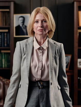 lawyer-17-2-4
